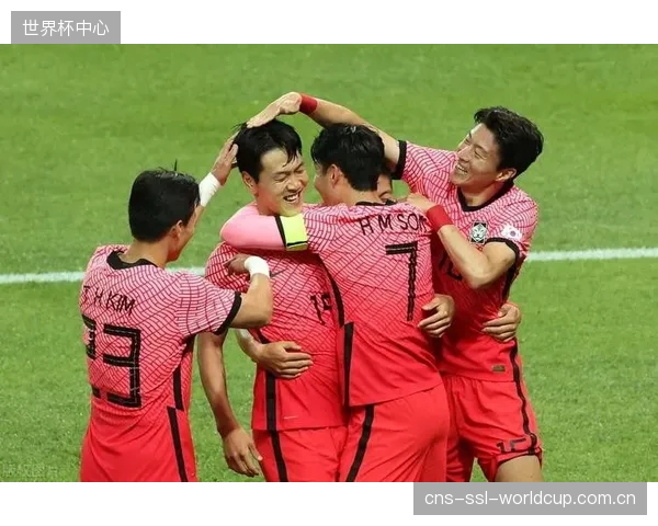 韩国队需要在保持控球优势的同时，提升向禁区渗透的效率和终结能力。